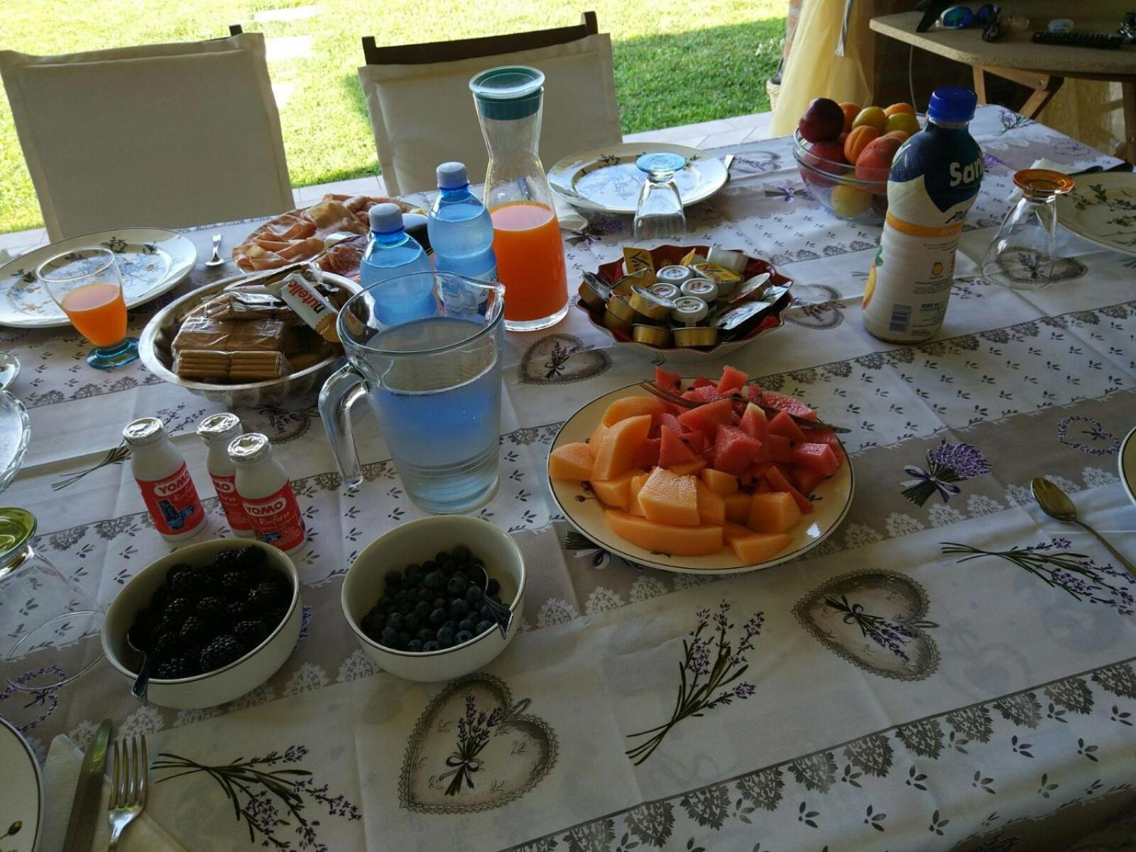 Marinella B&B Cornale Esterno foto
