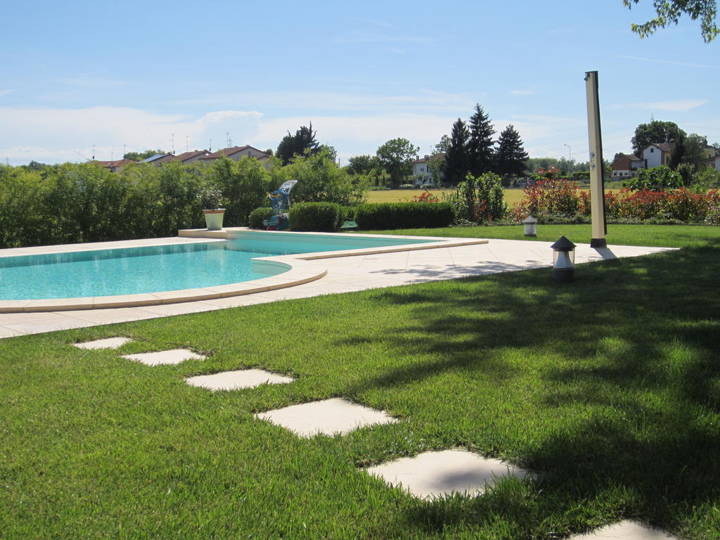 Marinella B&B Cornale Esterno foto