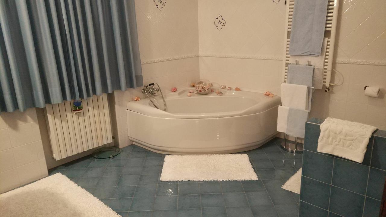 Marinella B&B Cornale Esterno foto